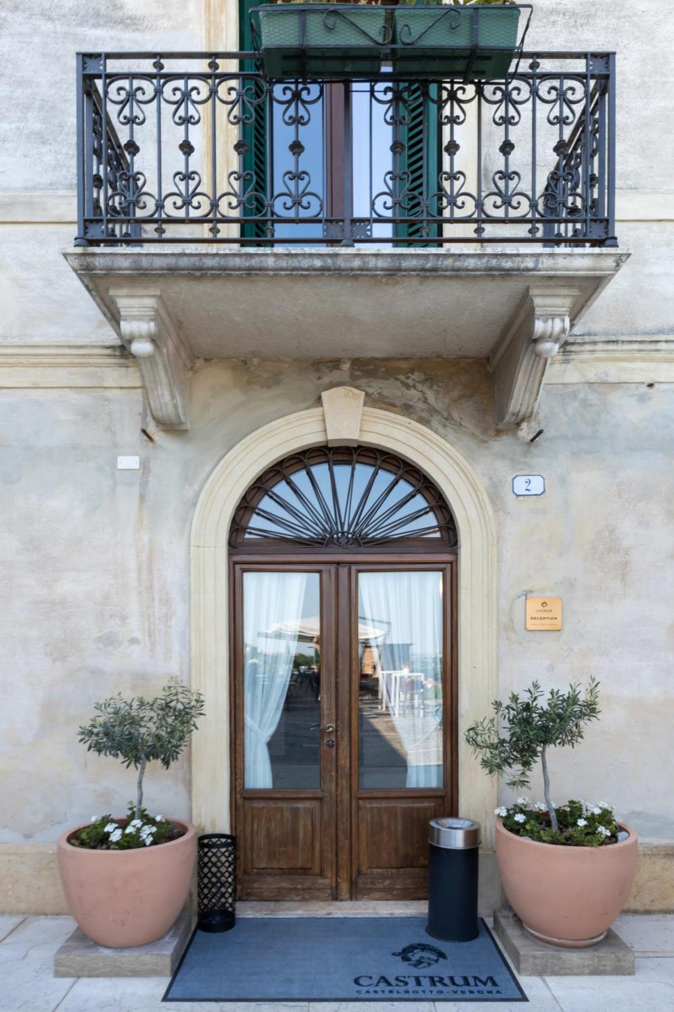 Castrum Wine Relais Сан-Пьетро-ин-Карьяно Экстерьер фото